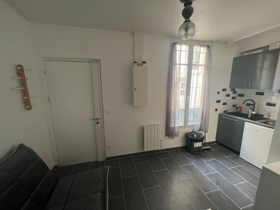 Studio Cosy Refait A Neuf Levallois Esterno foto