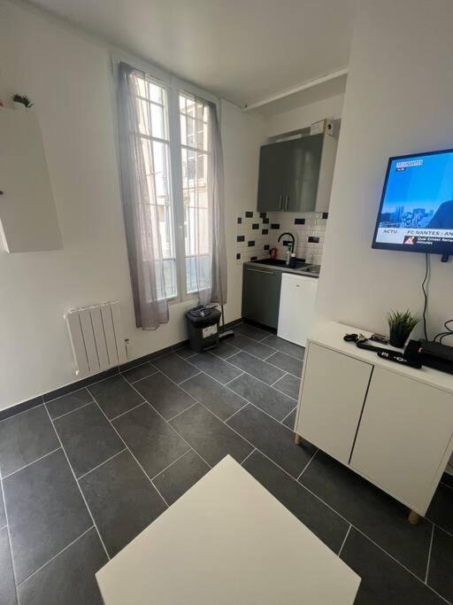 Studio Cosy Refait A Neuf Levallois Esterno foto
